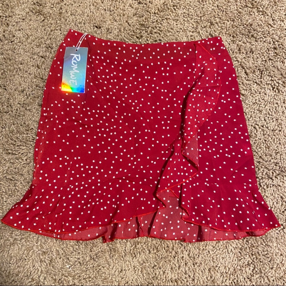 NWT Romwe Star ruffle skirt